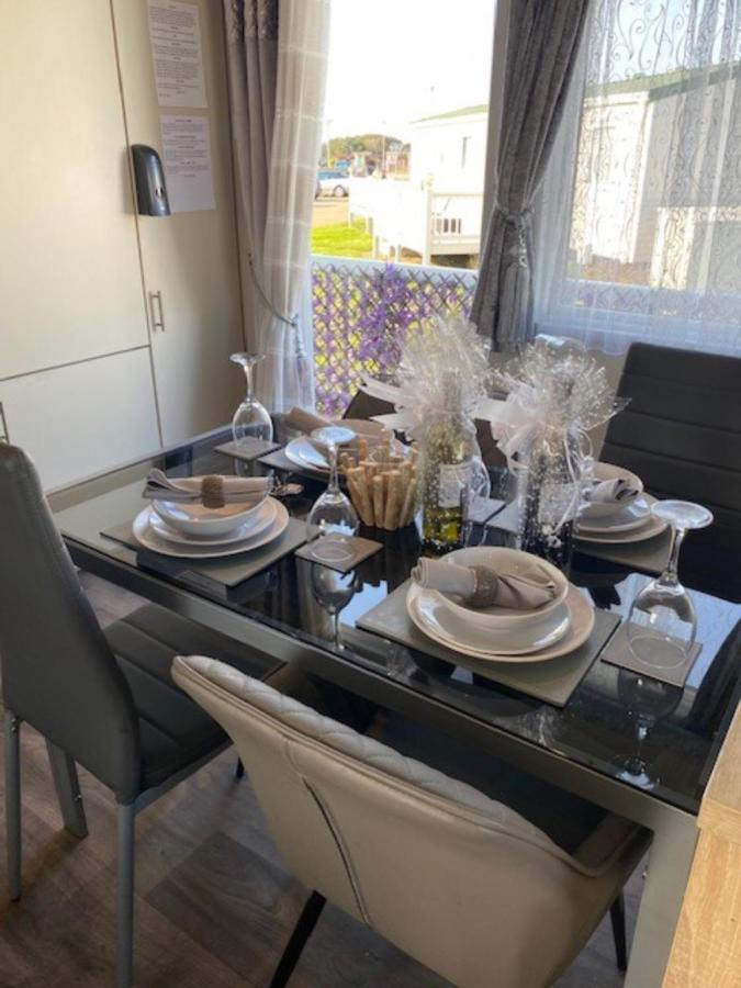 Beautiful Spacious Holiday Home - Romney Sands Нью-Ромні Екстер'єр фото